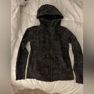 Lululemon scuba zip up camo
